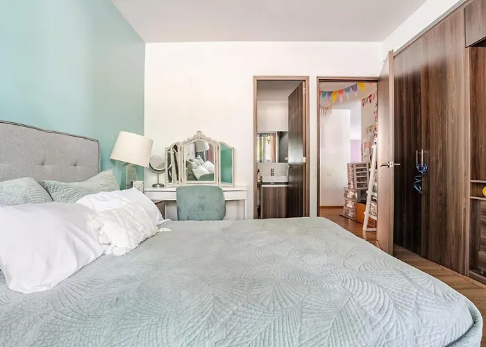 Discover Urban Life In The Heart Of Apartment