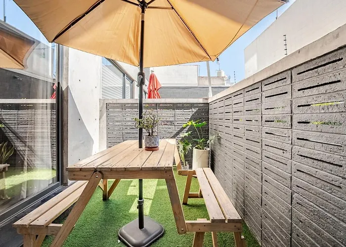 Discover Urban Life In The Heart Of *